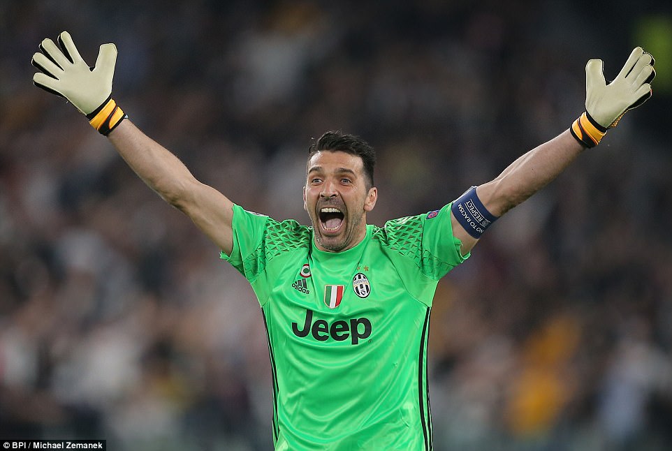 B&oacute;ng đ&aacute; Quốc tế - Juventus chờ Real ở chung kết Champions League