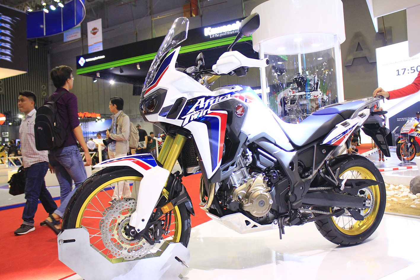 Xe máy - Honda Africa Twin 'hồi sinh', cạnh tranh với BMW R1200GS (Hình 4).