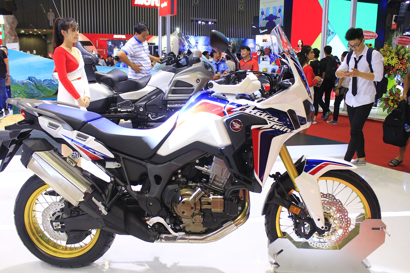 Xe máy - Honda Africa Twin 'hồi sinh', cạnh tranh với BMW R1200GS (Hình 2).