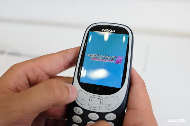 Đánh giá - Đập hộp hàng hot Nokia 3310 giá 1 triệu đồng tại Việt Nam (Hình 23).