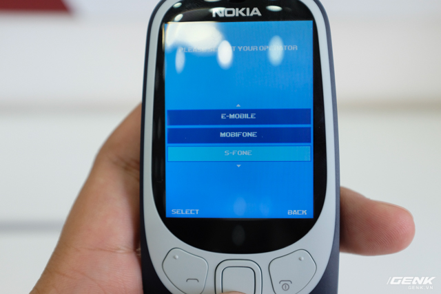 Đánh giá - Đập hộp hàng hot Nokia 3310 giá 1 triệu đồng tại Việt Nam (Hình 25).