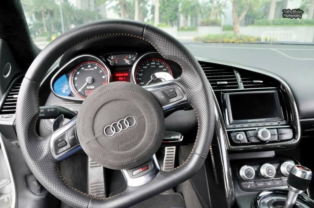 Thú chơi - Dân chơi Việt đại hạ giá siêu xe Audi R8 chỉ 3,3 tỷ đồng (Hình 9).