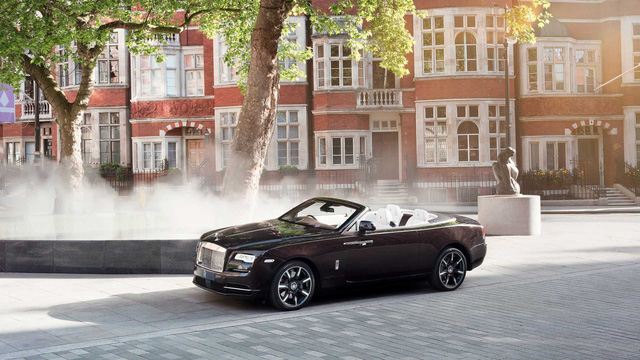 Thú chơi - Chiêm ngưỡng mui trần Rolls-Royce Dawn đặc biệt nhất thế giới