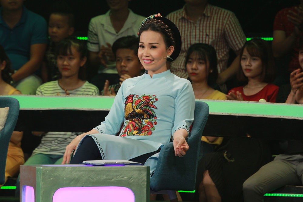 TV Show - 'Hiện tượng dân ca nhí' Nghi Đình hóa Cẩm Ly gây sốt (Hình 4).