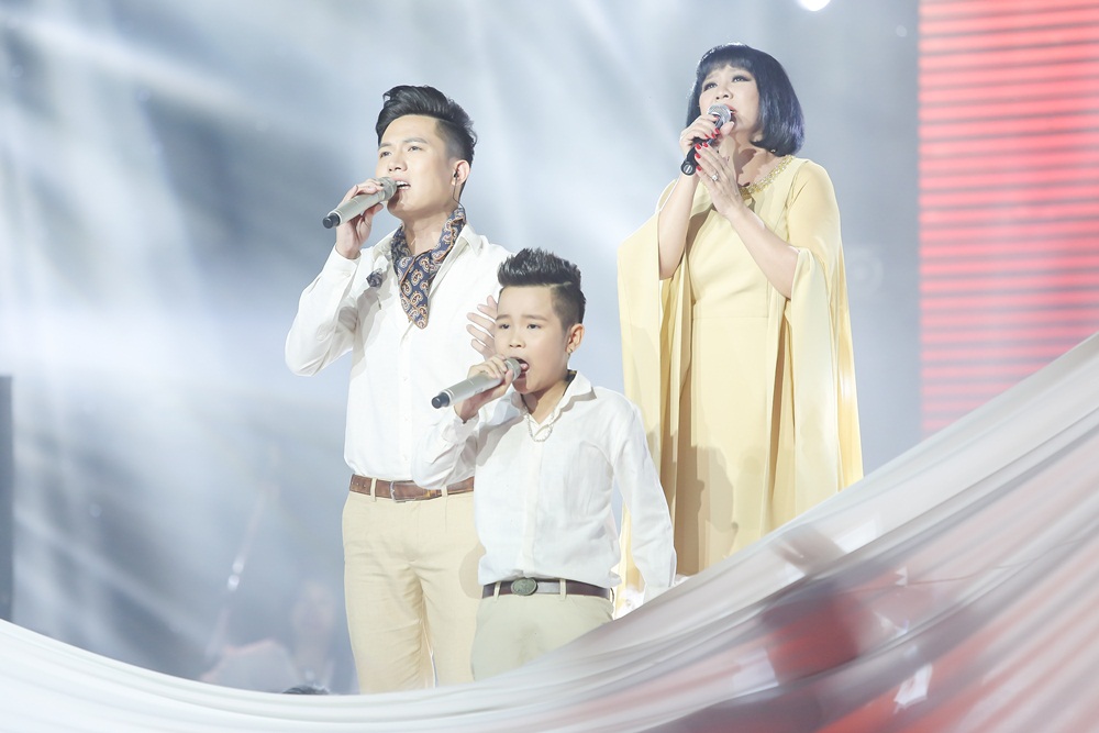 Âm nhạc - Chung kết 1 The Voice: 'Nổi da gà' với nhạc phẩm của Trịnh Công Sơn