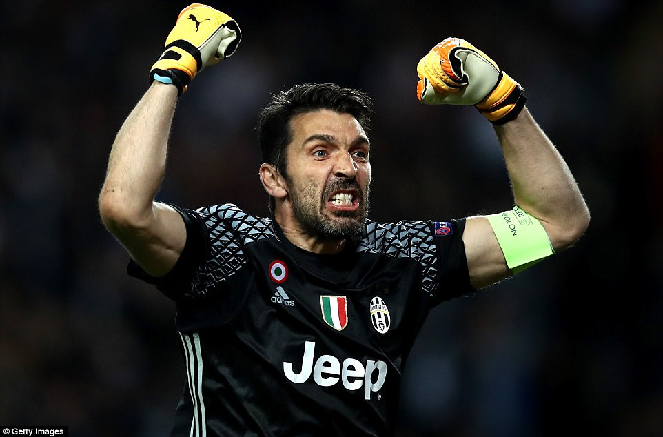 B&oacute;ng đ&aacute; Quốc tế - Juventus &lsquo;dạy dỗ&rsquo; Monaco bằng 2 b&agrave;n thắng, 1 kịch bản