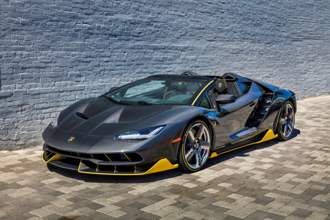 Thú chơi - 'Đập hộp' Lamborghini Centenario Roadster đầu tiên trên thế giới