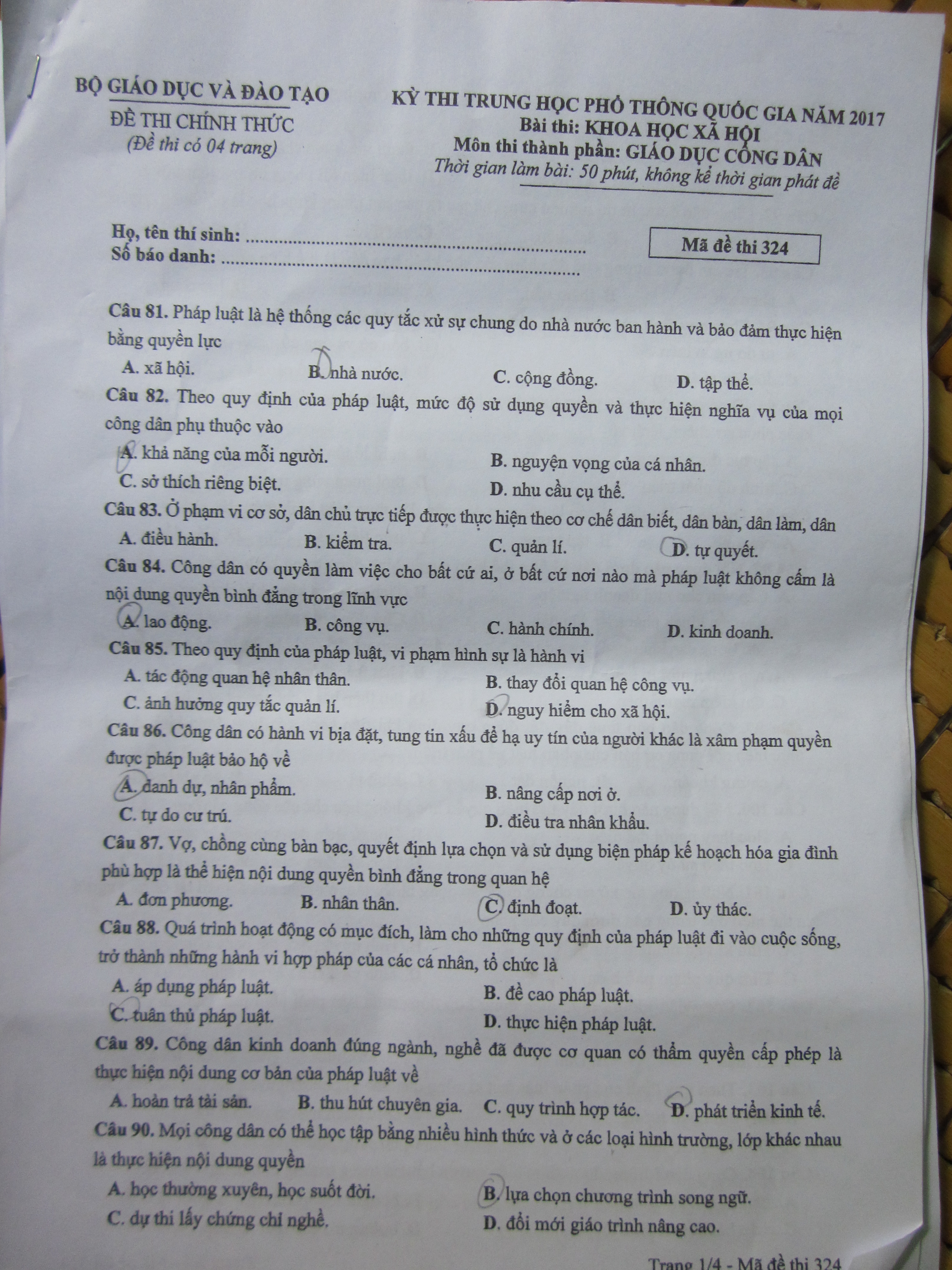 Giáo dục - Đề thi Sử - Địa - GDCD mã đề 324 THPT Quốc gia 2017 chuẩn nhất