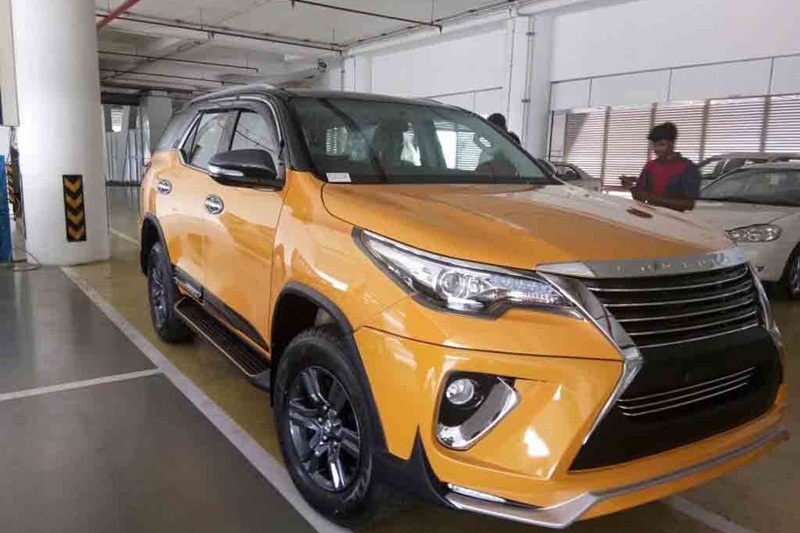 Thú chơi - Biến Toyota Fortuner thành ‘xế sang’ Lexus chỉ với 70 triệu đồng