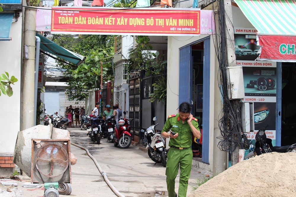 Tin nhanh - Đà Nẵng: Cháy lớn tại ngôi nhà 3 tầng, nhiều đồ đạc bị lửa thiêu rụi