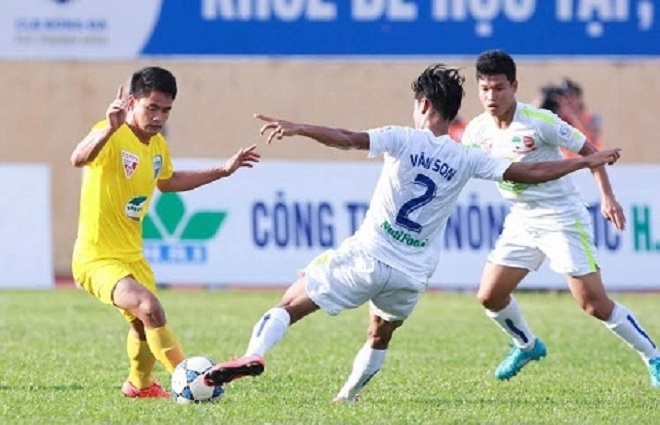 Bóng đá Việt Nam - FLC Thanh Hóa 5-3 HAGL: Hàng thủ mơ ngủ, HAGL thua thảm