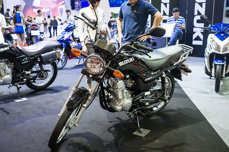 Ô tô-Xe máy - Cận cảnh chi tiết côn tay Suzuki HJ125K-A giá rẻ chỉ 30 triệu đồng