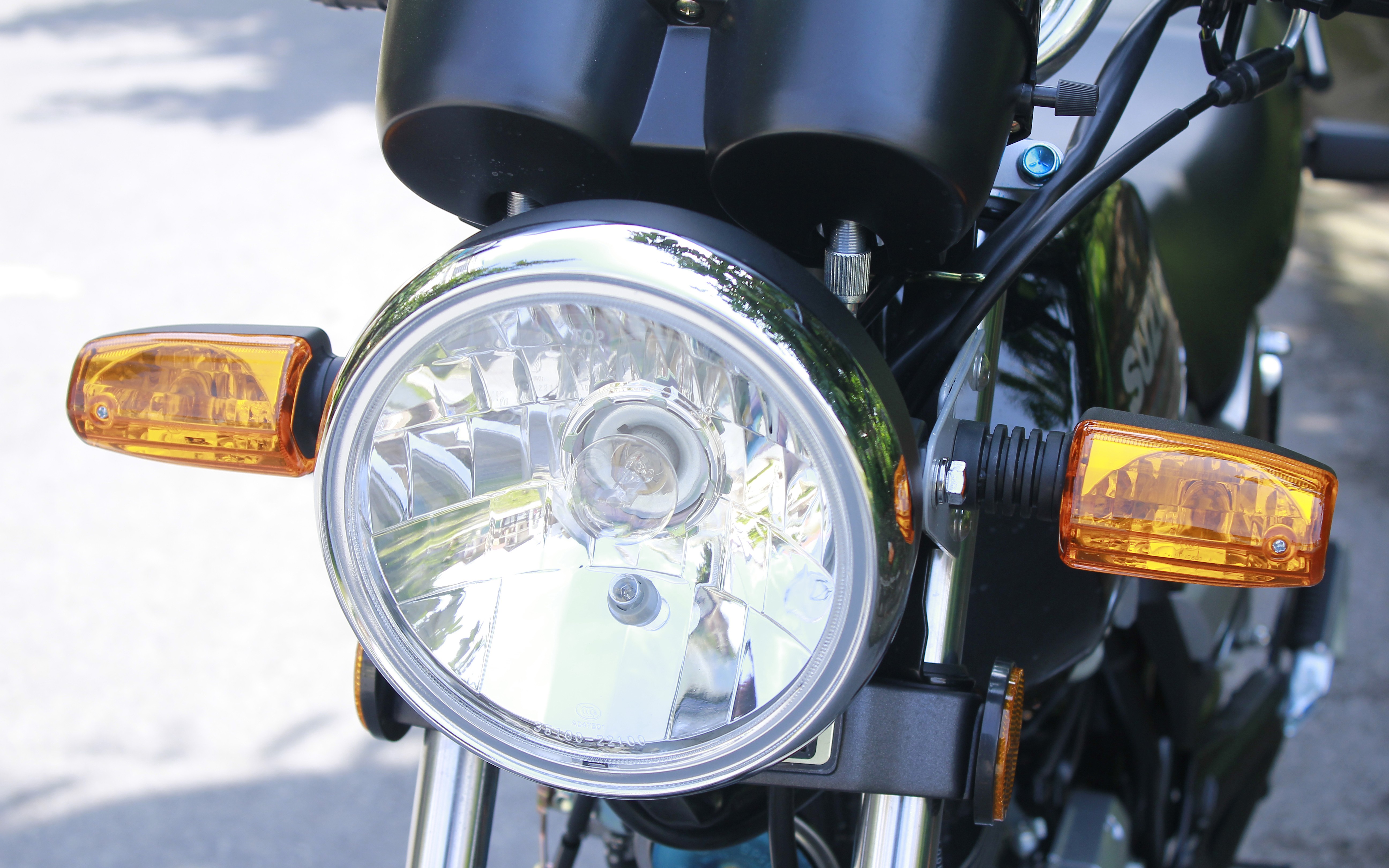 Ô tô-Xe máy - Cận cảnh chi tiết côn tay Suzuki HJ125K-A giá rẻ chỉ 30 triệu đồng (Hình 7).