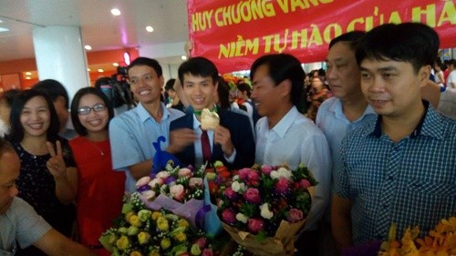 Giáo dục - Hà Tĩnh chào đón nam sinh đạt HCV Olympic Toán quốc tế 2017