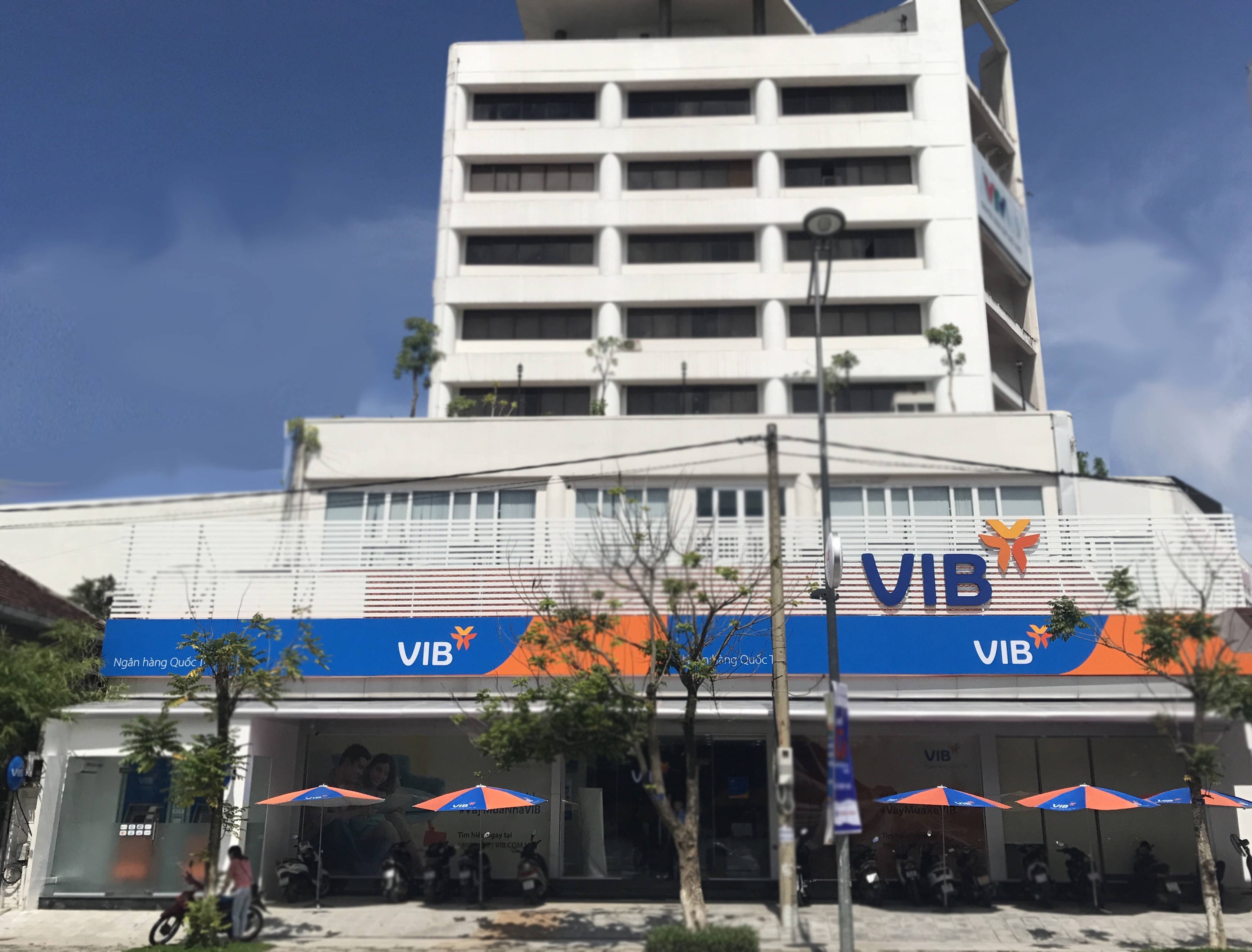 Cần biết - VIB khai trương đồng loạt nhiều chi nhánh trên toàn quốc