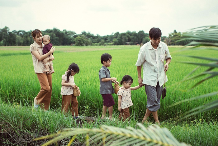 Ngôi sao - Phát sốt bộ ảnh gia đình nông dân siêu đáng yêu của Lý Hải – Minh Hà