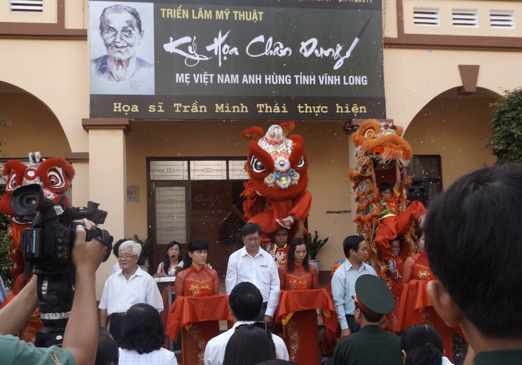 Văn hoá - Triển lãm ký họa chân dung Mẹ Việt Nam anh hùng tỉnh Vĩnh Long