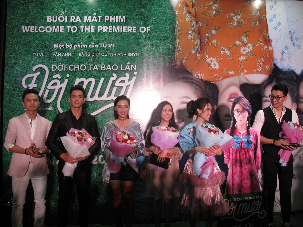 Phim ảnh - Bạn bè đến chúc mừng bộ phim đầu tay của cặp đôi Tú Vi - Văn Anh (Hình 12).