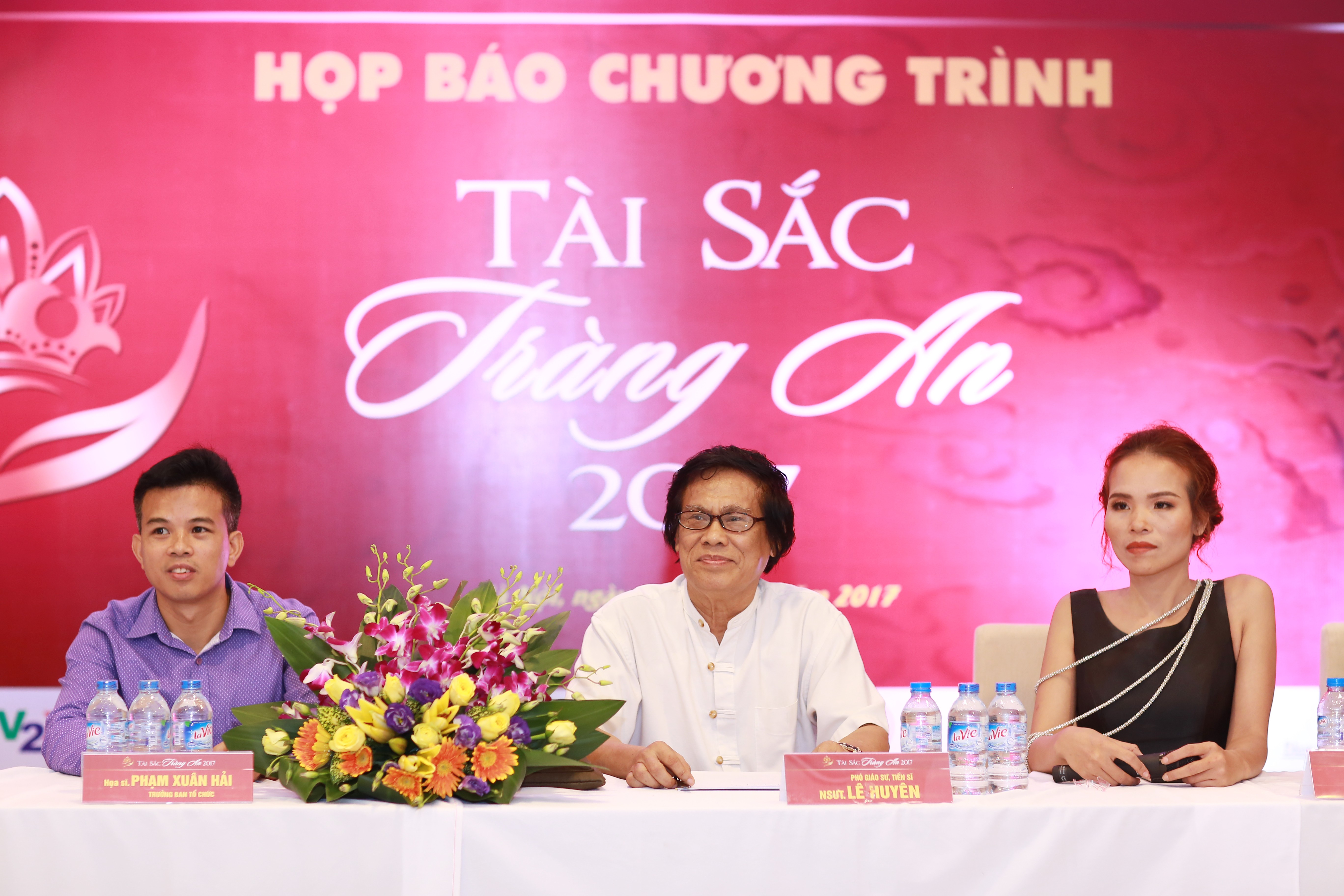 Ngôi sao - Hoa hậu Biển Thuỳ Trang rực rỡ trong cuộc thi 'Tài sắc Tràng An'