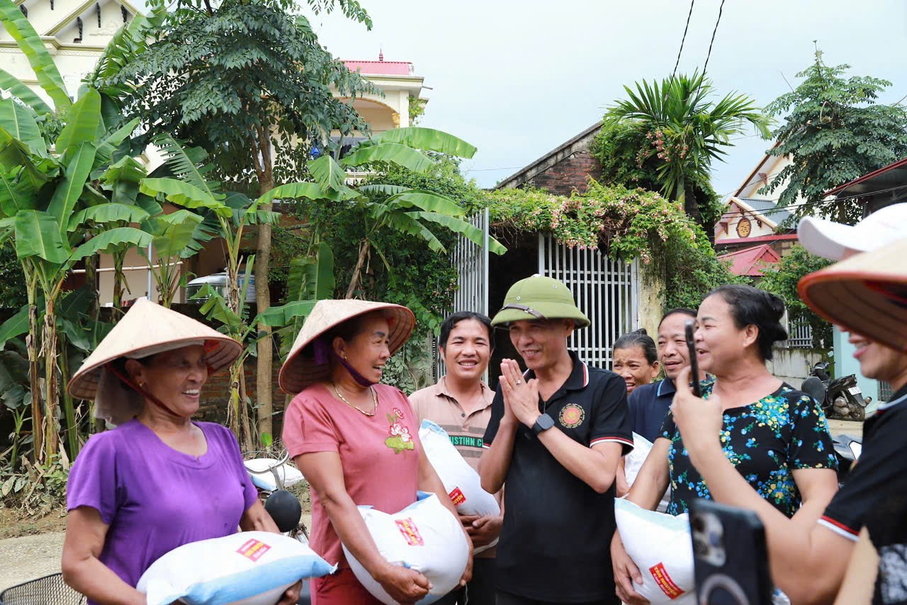 Cộng đồng Tần Nguyễn hỗ trợ khắc phục hậu quả của bão Yagi tại miền Bắc- Ảnh 5.