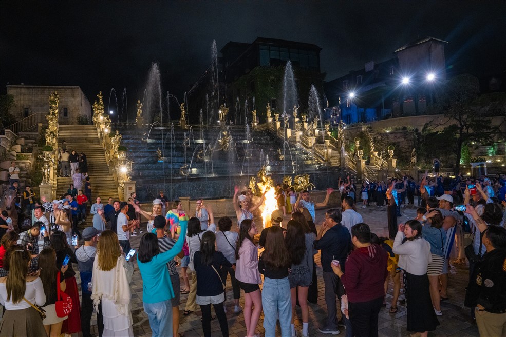 Sun World Ba Na Hills tung combo Ba Na By Night với mức giá siêu hấp dẫn- Ảnh 3.