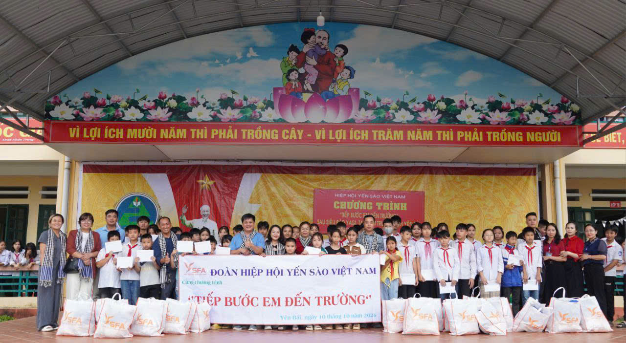 Hiệp hội Yến Sào Việt Nam chung tay "Tiếp bước em đến trường" tại Yên Bái sau siêu bão Yagi- Ảnh 4.
