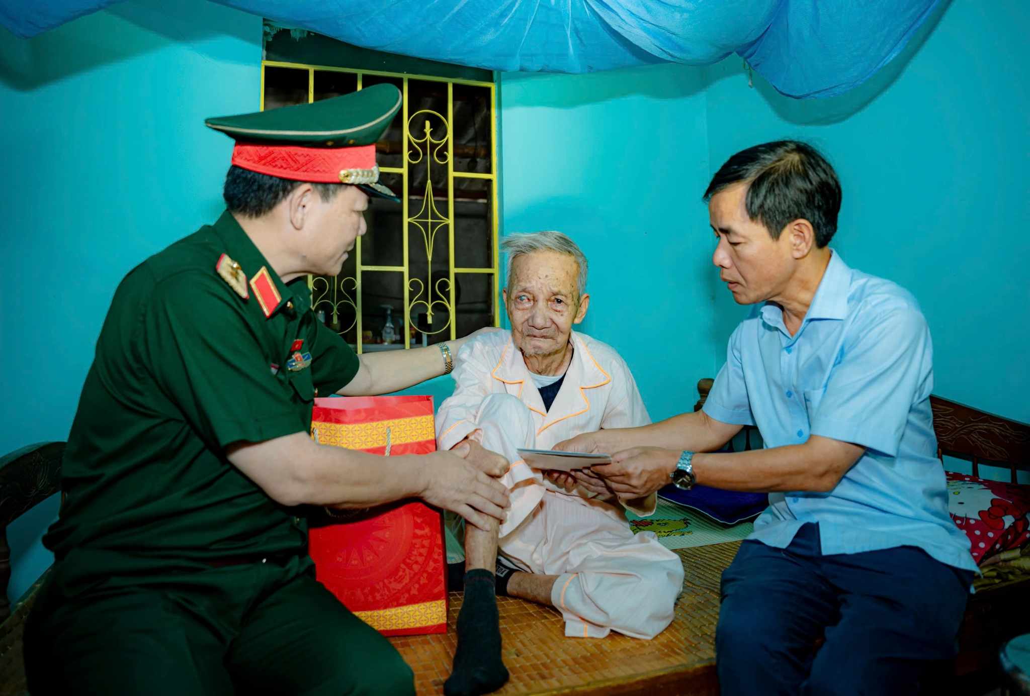 Niềm vui tuổi xế chiều của con gái một liệt sĩ ở Thừa Thiên-Huế- Ảnh 2. Niềm vui tuổi xế chiều của con gái một liệt sĩ ở Thừa Thiên-Huế- Ảnh 2.