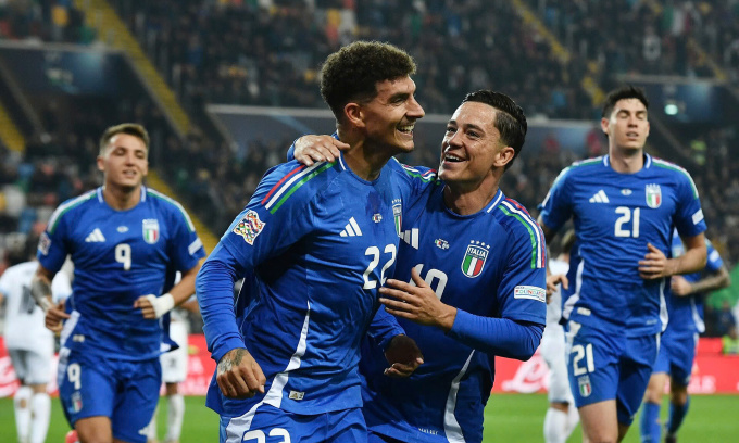 Italy thắng 4-1 trên sân nhà trước Israel để đặt một chân vào tứ kết Nations League. (Ảnh: Reuters)