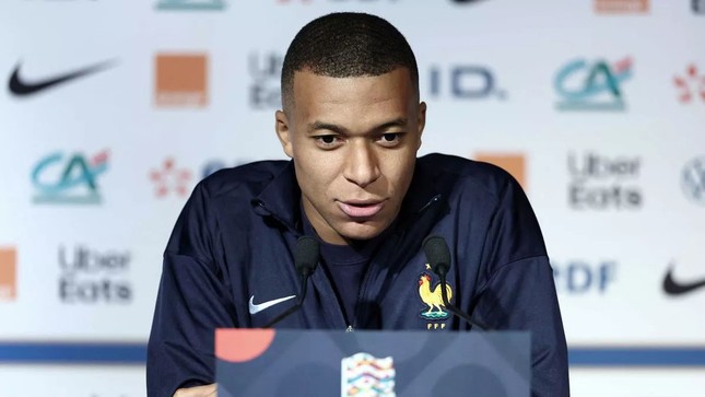 Mbappe đang là tâm điểm của dư luận sau khi bị cáo buộc hiếp dâm tại Thụy Điển.