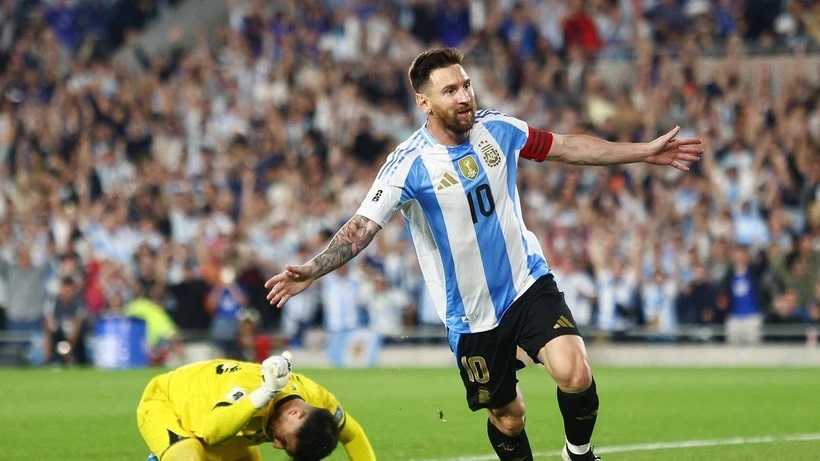 Điểm nhấn của trận này đấu thuộc về Lionel Messi. Siêu sao người Argentina đã hoàn tất cú hat-trick ở những phút cuối trận, khép lại một màn trình diễn hoàn hảo.