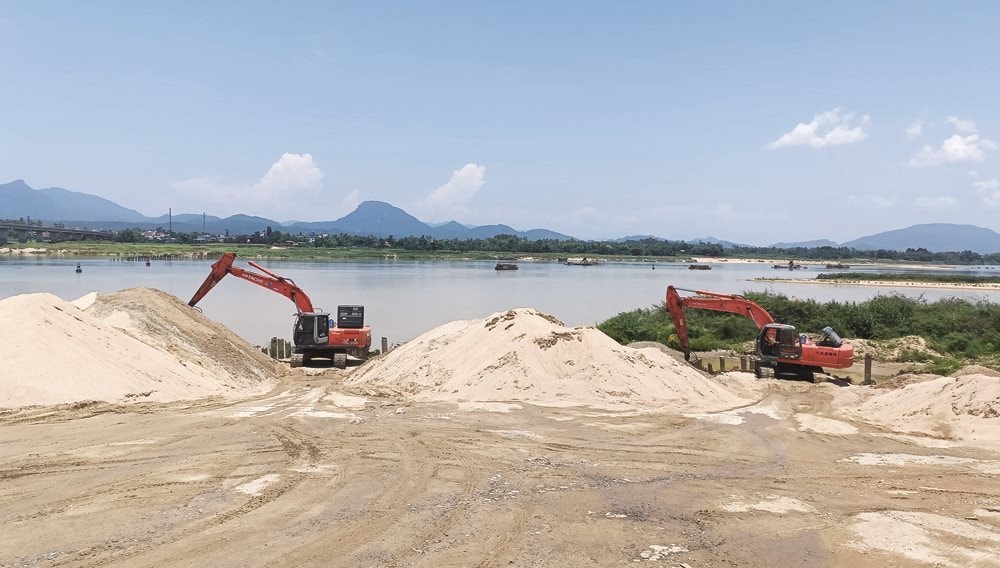 Quảng Nam đang trong tình trạng thiếu cát.