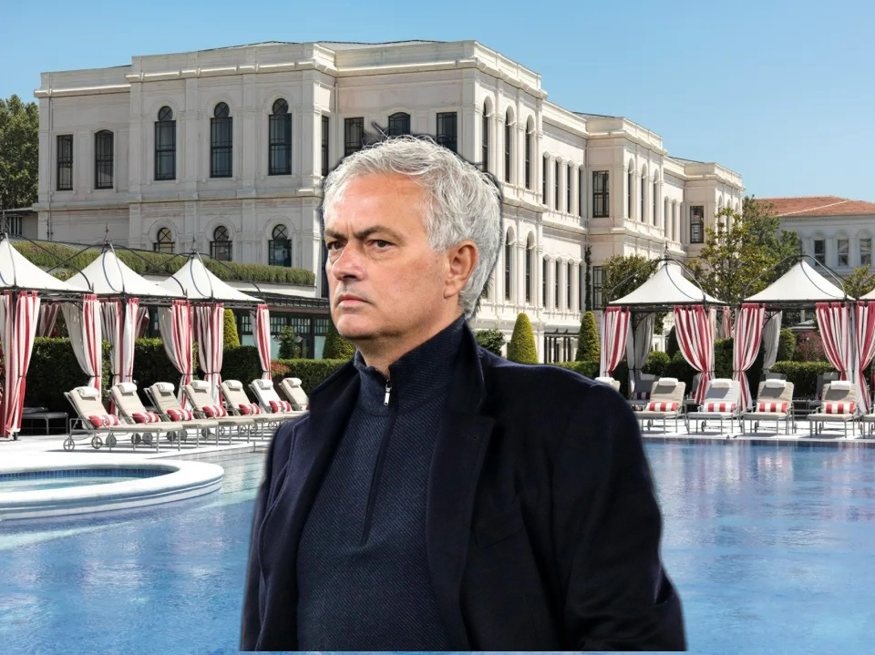 HLV Mourinho đang sống tại khách sạn Four Seasons.