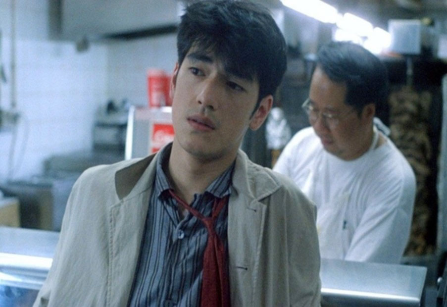 Nam diễn viên bí ẩn nhất giới giải trí: Rời xa showbiz về quê làm ruộng, trồng hoa- Ảnh 8. Nam diễn viên bí ẩn nhất giới giải trí: Rời xa showbiz về quê làm ruộng, trồng hoa- Ảnh 8.