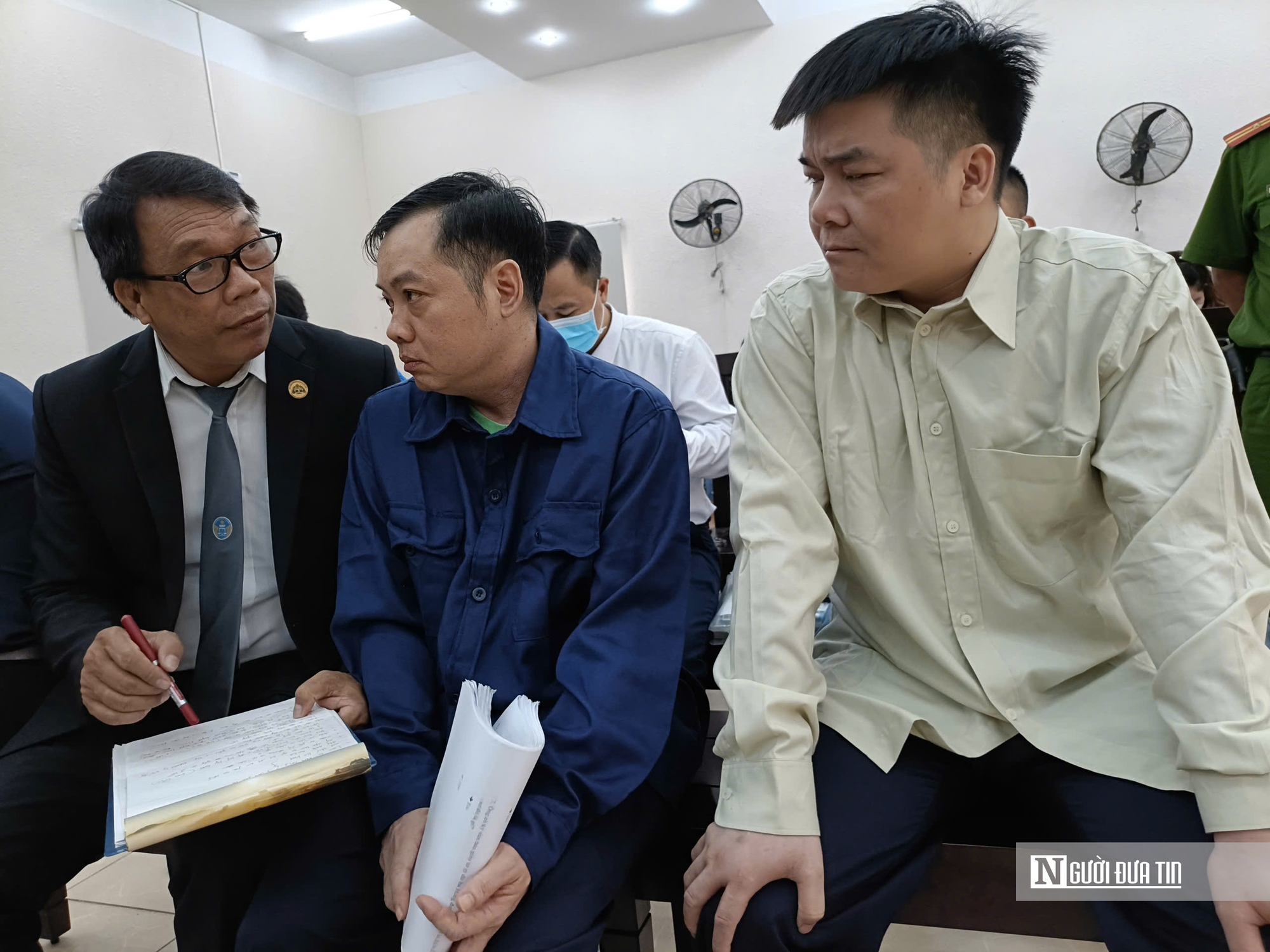 Phiên toà xét xử vụ cháy quán karaoke An Phú, 32 người tử vong: Nhân chứng khai gì?- Ảnh 3.