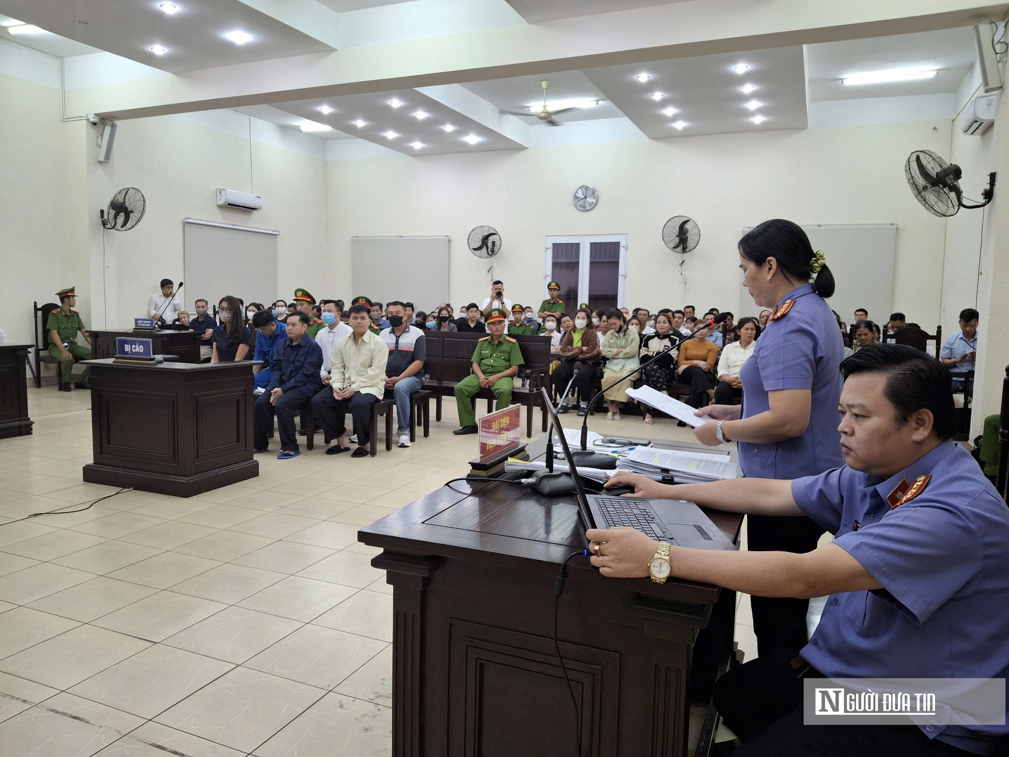 Vì sao bị cáo Hồng bị đề nghị mức án cao nhất trong vụ cháy quán karaoke An Phú, 32 người tử vong?- Ảnh 3.