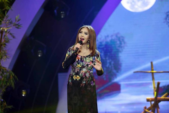 Danh ca Họa Mi đánh dấu cột mốc 50 năm theo đuổi sự nghiệp ca hát bằng "bữa tiệc âm nhạc"- Ảnh 2. Danh ca Họa Mi đánh dấu cột mốc 50 năm theo đuổi sự nghiệp ca hát bằng "bữa tiệc âm nhạc"- Ảnh 2.