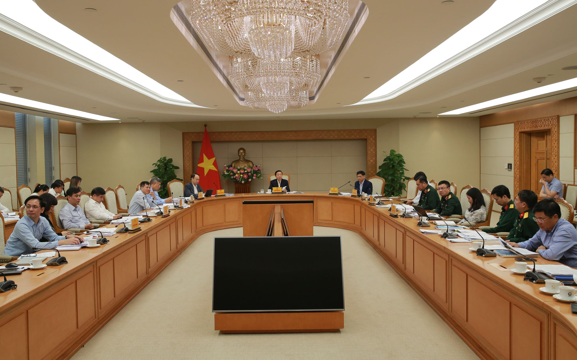 Phó Thủ tướng: Phân cấp tối đa cho địa phương trong quản lý đường bộ- Ảnh 2. Phó Thủ tướng: Phân cấp tối đa cho địa phương trong quản lý đường bộ- Ảnh 2.