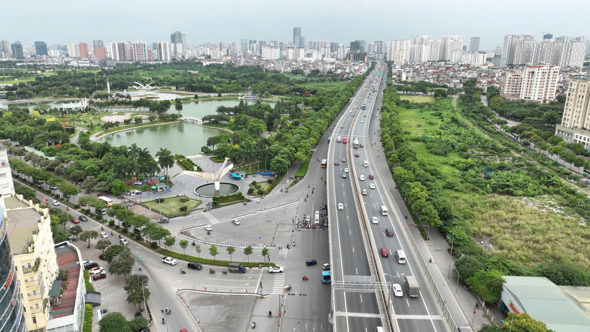 Hạ tầng giao thông phát triển tiếp sức cho khát vọng "rồng bay lên" của Hà Nội- Ảnh 11.