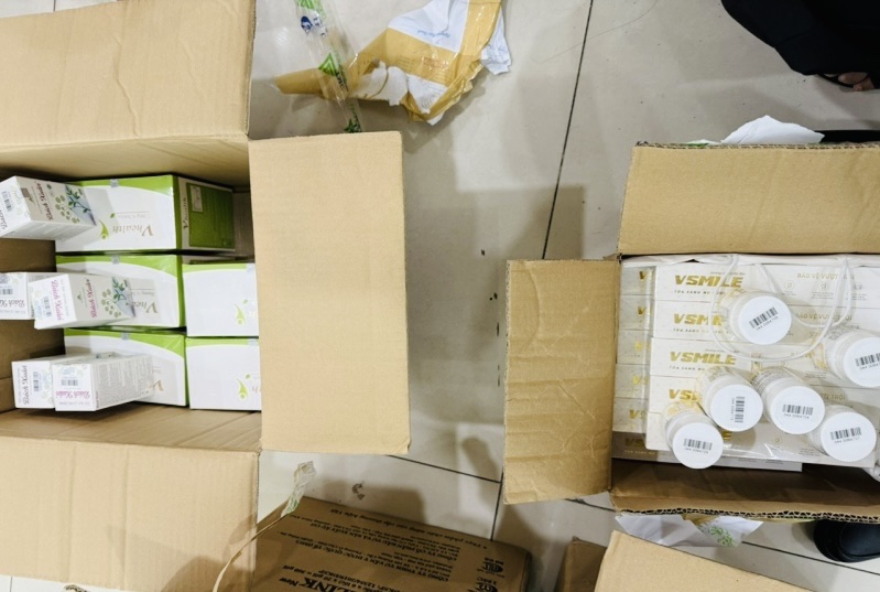 Số hàng mà T đã bỏ tiền ra mua.