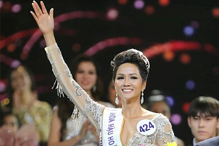 Cuộc sống sau 6 năm của Hoa hậu lọt top 5 Miss Universe hiện tại thế nào?- Ảnh 1.