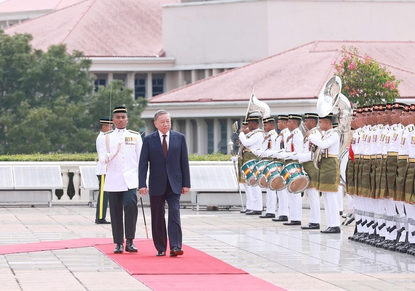 Việt Nam và Malaysia phấn đấu đưa kim ngạch thương mại lên 18 tỷ USD sau khi nâng cấp quan hệ- Ảnh 1.