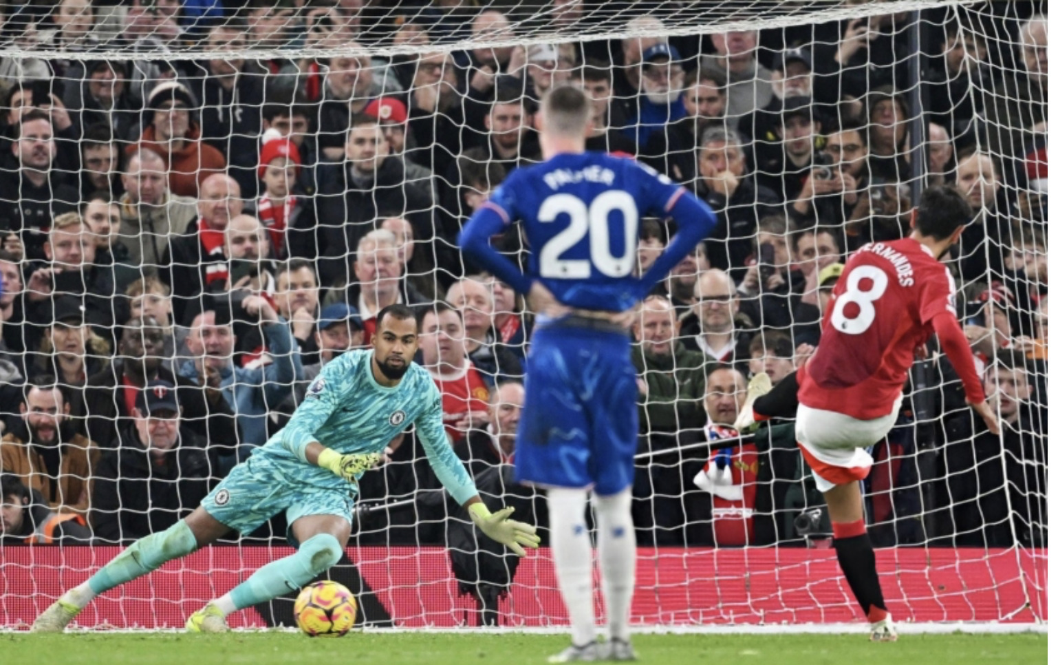 Man Utd chia điểm với Chelsea trên sân Old Trafford