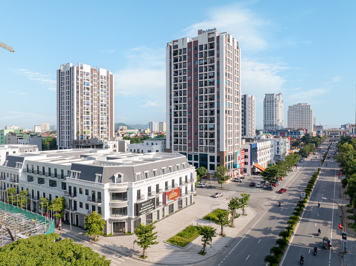 Nhà đầu tư thành Vinh: “Không kênh nào lợi nhuận hấp dẫn và an toàn như Vincom Shophouse Diamond Legacy”- Ảnh 2. Nhà đầu tư thành Vinh: “Không kênh nào lợi nhuận hấp dẫn và an toàn như Vincom Shophouse Diamond Legacy”- Ảnh 2.