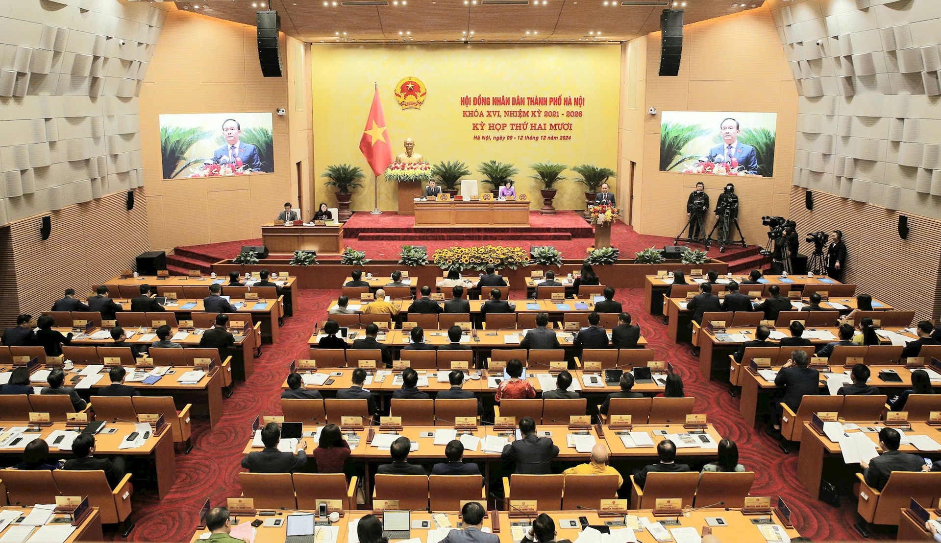 Hà Nội thưởng 250 triệu đồng cho học sinh đoạt giải vàng Olympic quốc tế- Ảnh 1. Hà Nội thưởng 250 triệu đồng cho học sinh đoạt giải vàng Olympic quốc tế- Ảnh 1.