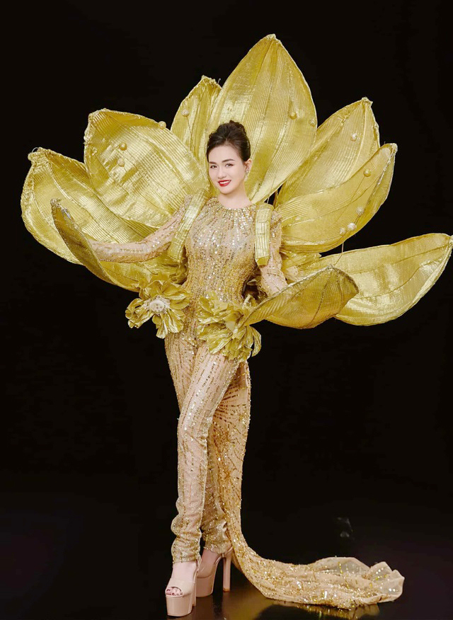 Vũ Thị Hoa đăng quang Mrs Earth International 2024- Ảnh 2.