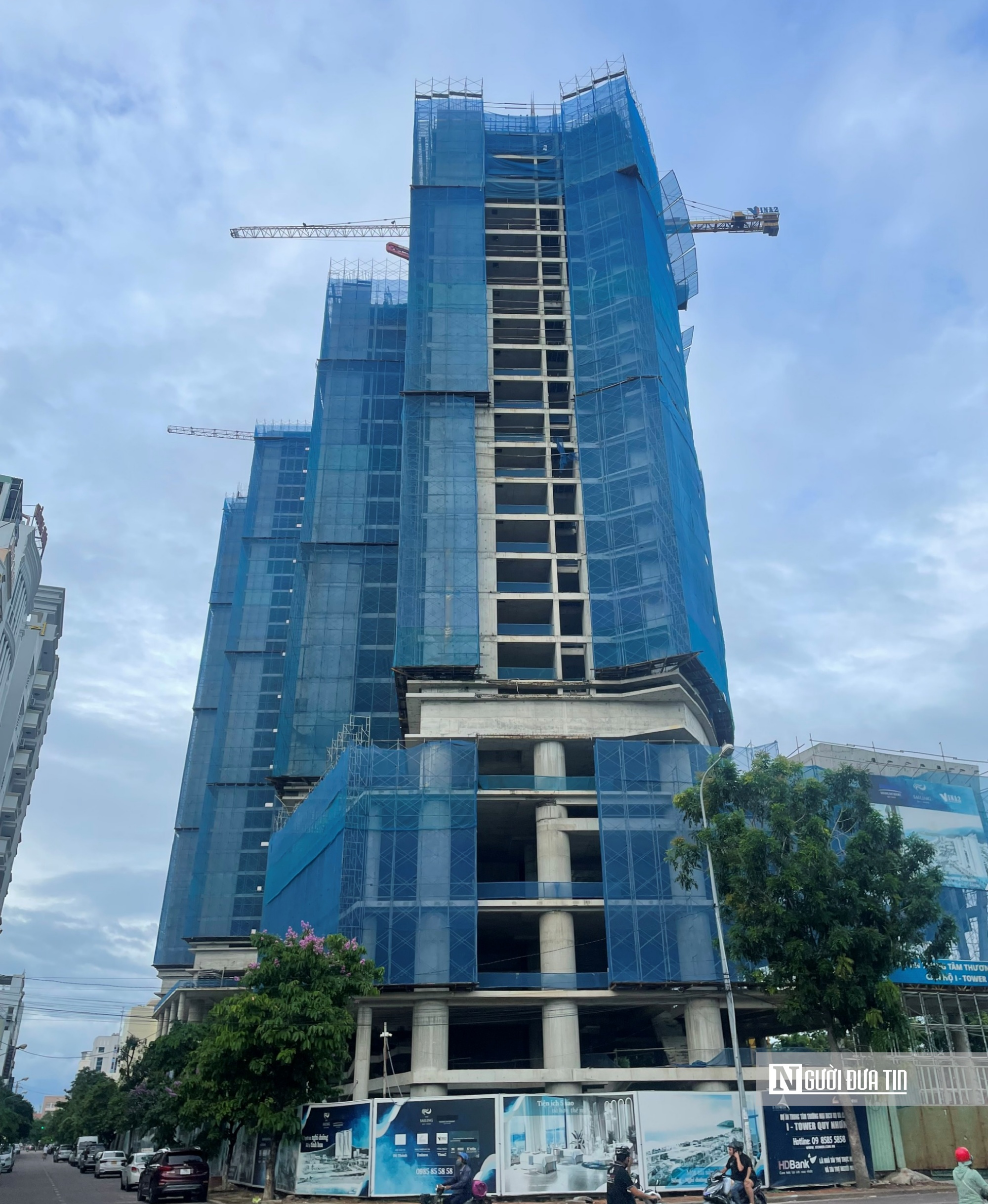 Dự án I -Tower Quy Nhơn, một trong những dự án chậm tiến độ đã khởi động lại, dự kiến tới năm 2026 hoàn thành. Ảnh: Thu Dịu Dự án I -Tower Quy Nhơn, một trong những dự án chậm tiến độ đã khởi động lại, dự kiến tới năm 2026 hoàn thành. Ảnh: Thu Dịu