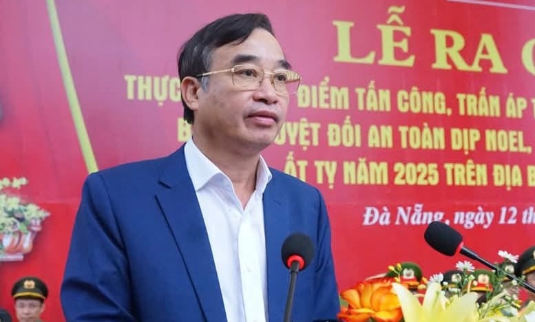 Ông Lê Trung Chinh, Chủ tịch UBND thành phố Đà Nẵng. Ông Lê Trung Chinh, Chủ tịch UBND thành phố Đà Nẵng.