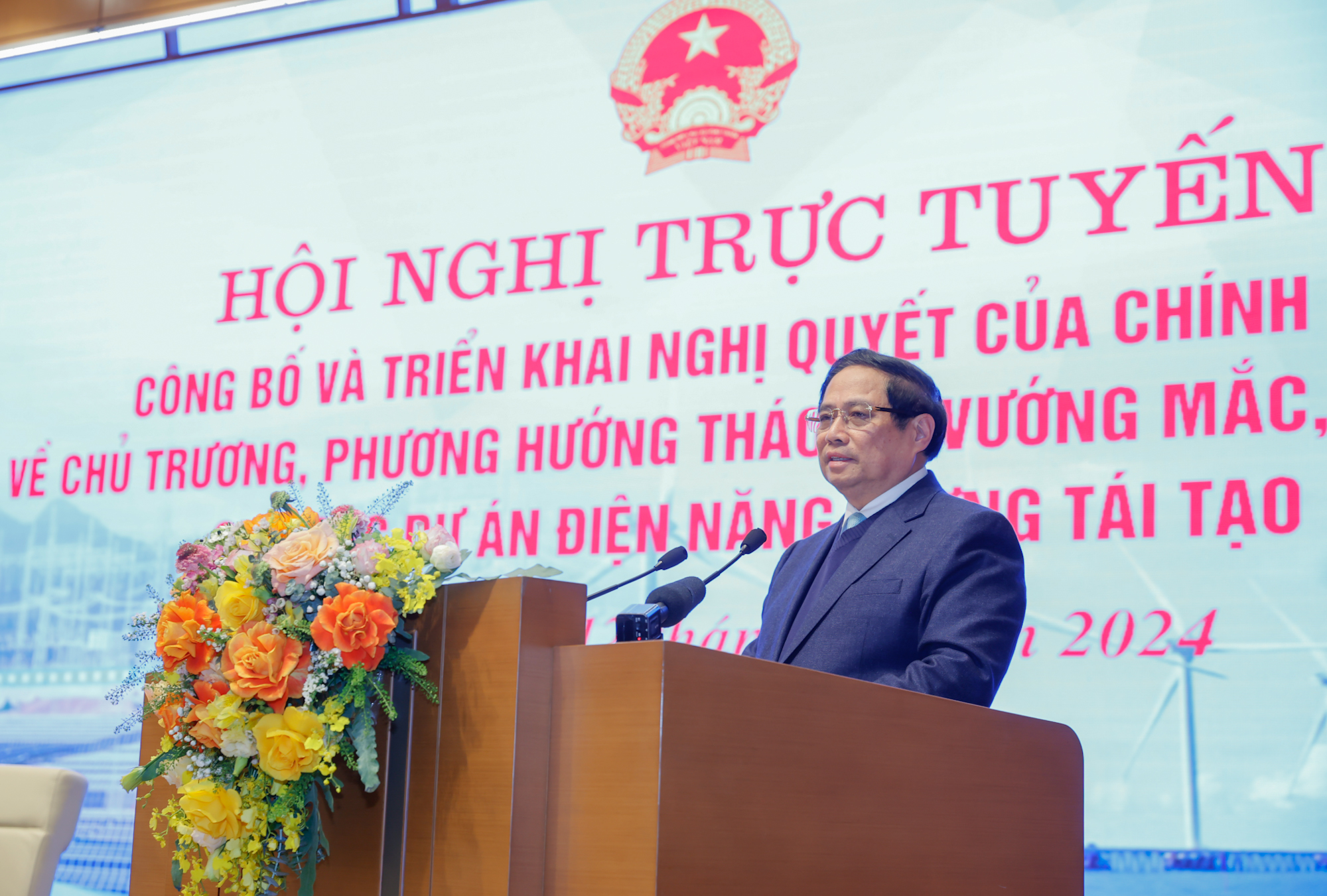 Thủ tướng: Nghiêm cấm tiêu cực, tham nhũng trong xử lý các dự án điện tái tạo- Ảnh 3.