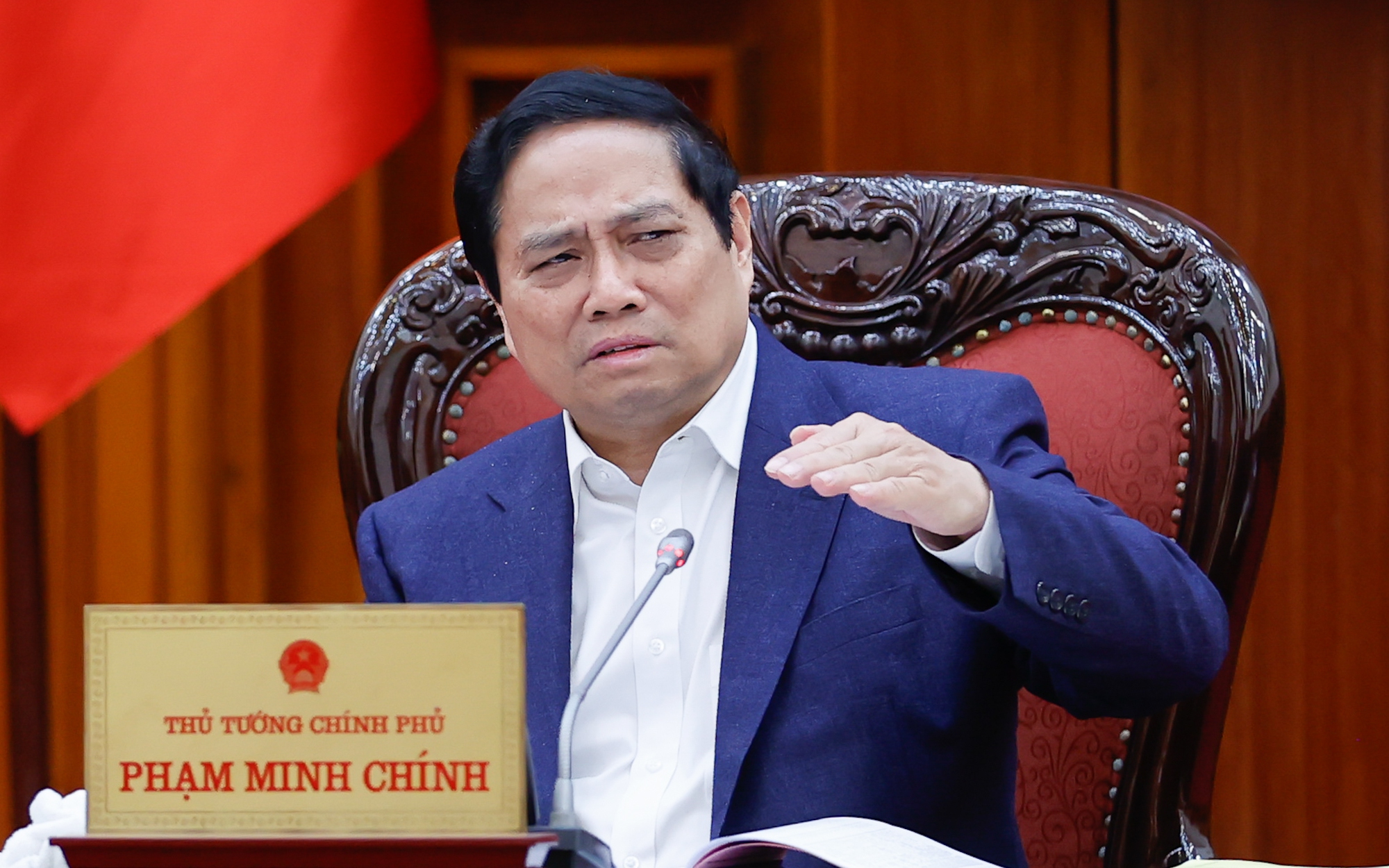 Thủ tướng: Tinh gọn bộ máy cần chống 