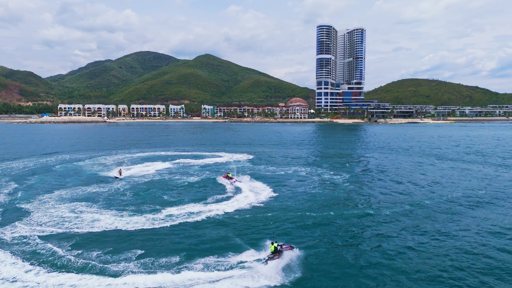KDI Holdings được vinh danh “Nhà phát triển bất động sản tiêu biểu” 2024- Ảnh 4. KDI Holdings được vinh danh “Nhà phát triển bất động sản tiêu biểu” 2024- Ảnh 4.